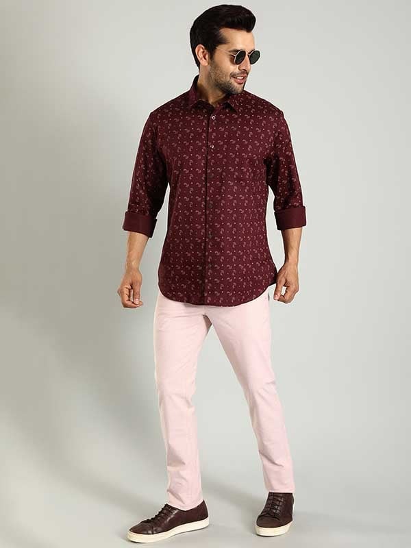 Indian Terrain Men's Slim Fit Solid Pink Trousers
